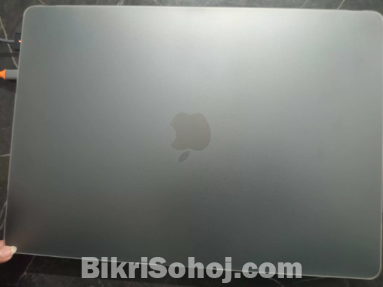 Apple Air M2 chip 15 Inch (AppleCare Exp Dec 16 2026 )